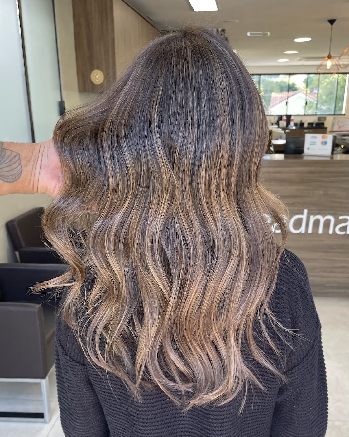 Mechas contornando o rosto